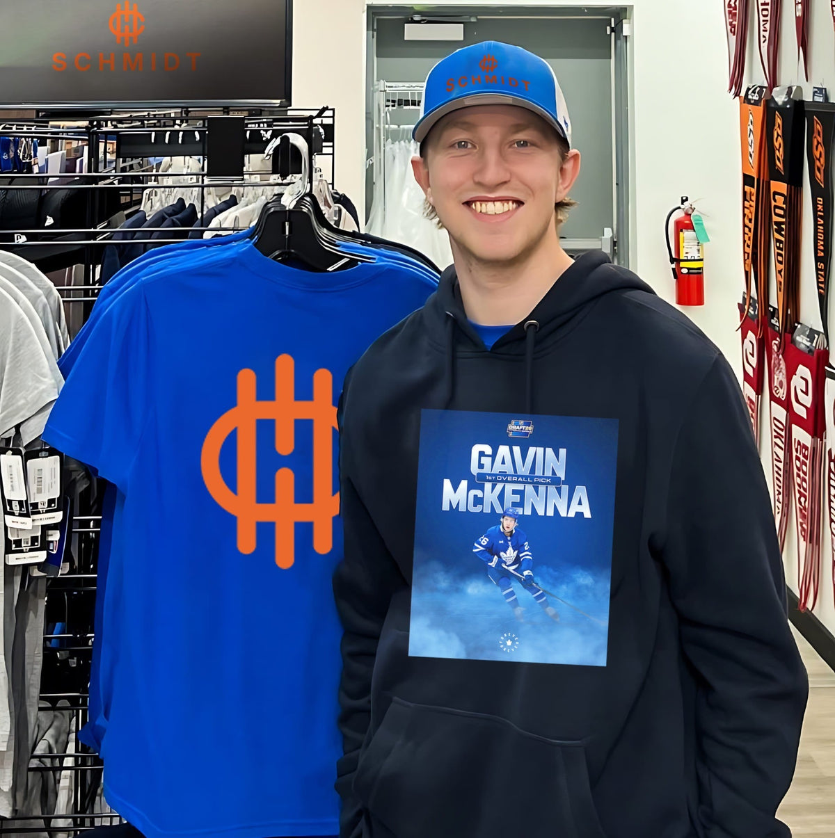 2026 NHL Draft Toronto Maple Leafs Gavin McKenna 1st overall pick portrait poster shirt Unisex