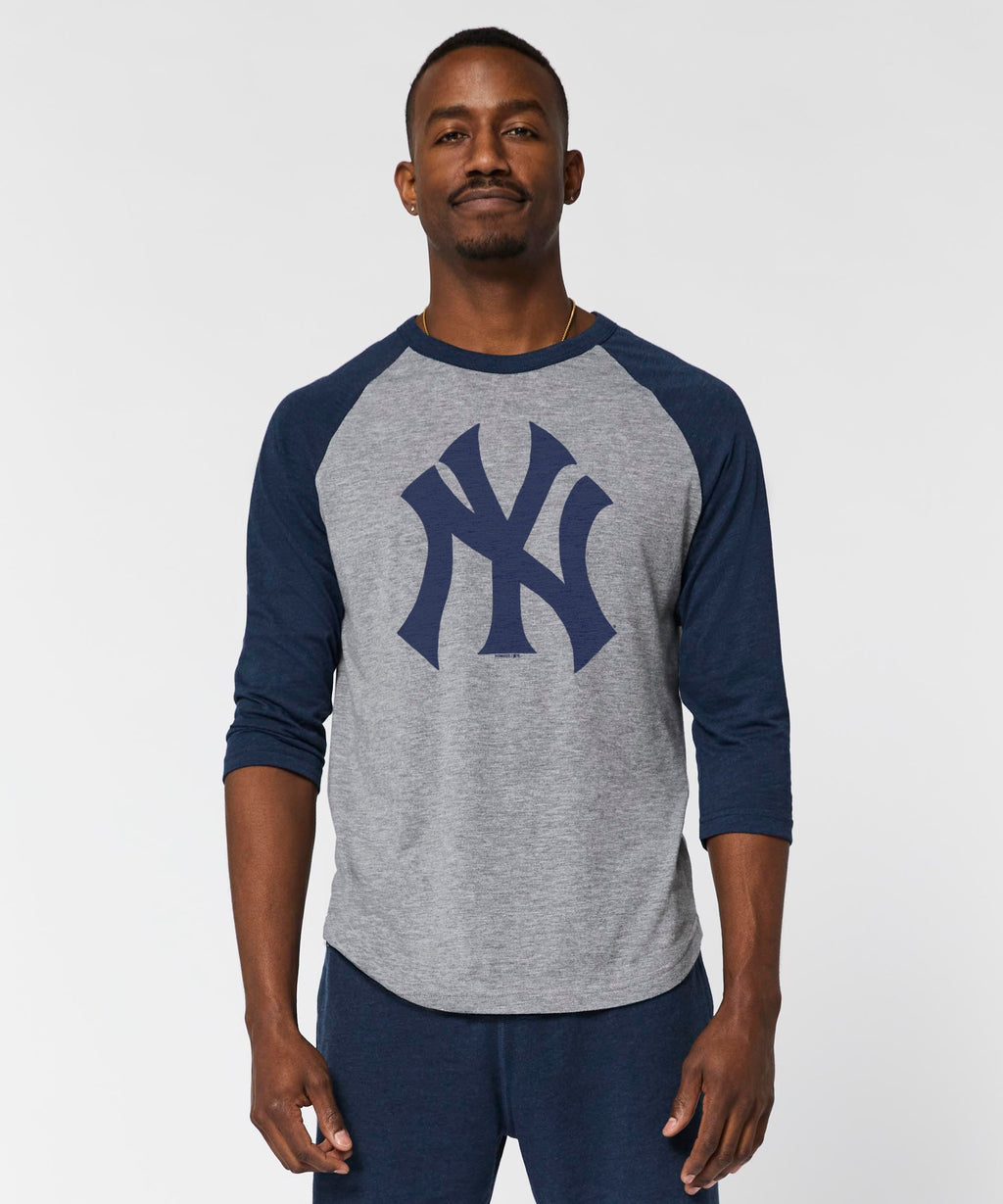 New York Yankees Cap Logo '68 Raglan Unisex