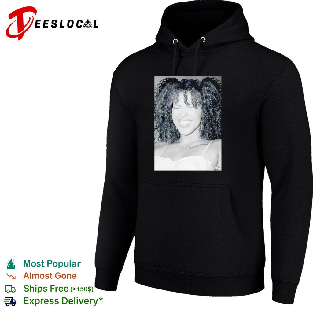 Willow Nightingale smiling portrait shirt Unisex