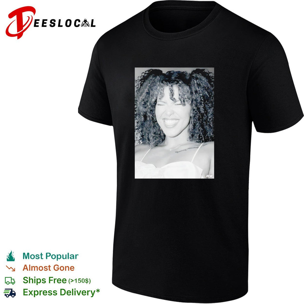 Willow Nightingale smiling portrait shirt Unisex