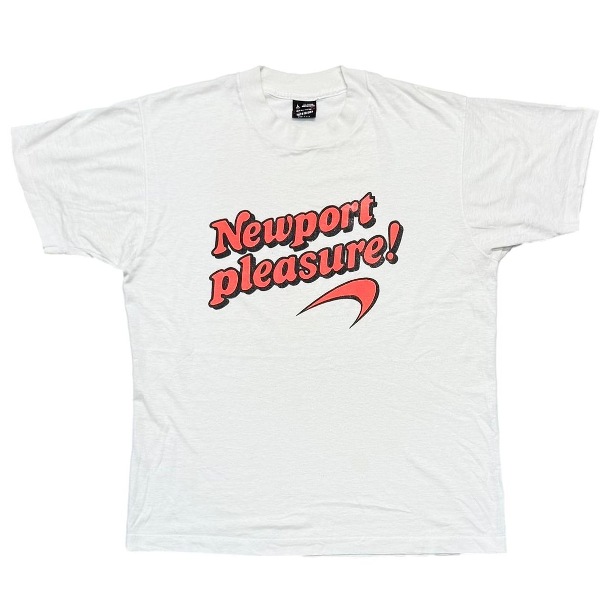Newport pleasure! ORANGE LOGO WHITE FRUIT OF THE LOOM LARGE 6668