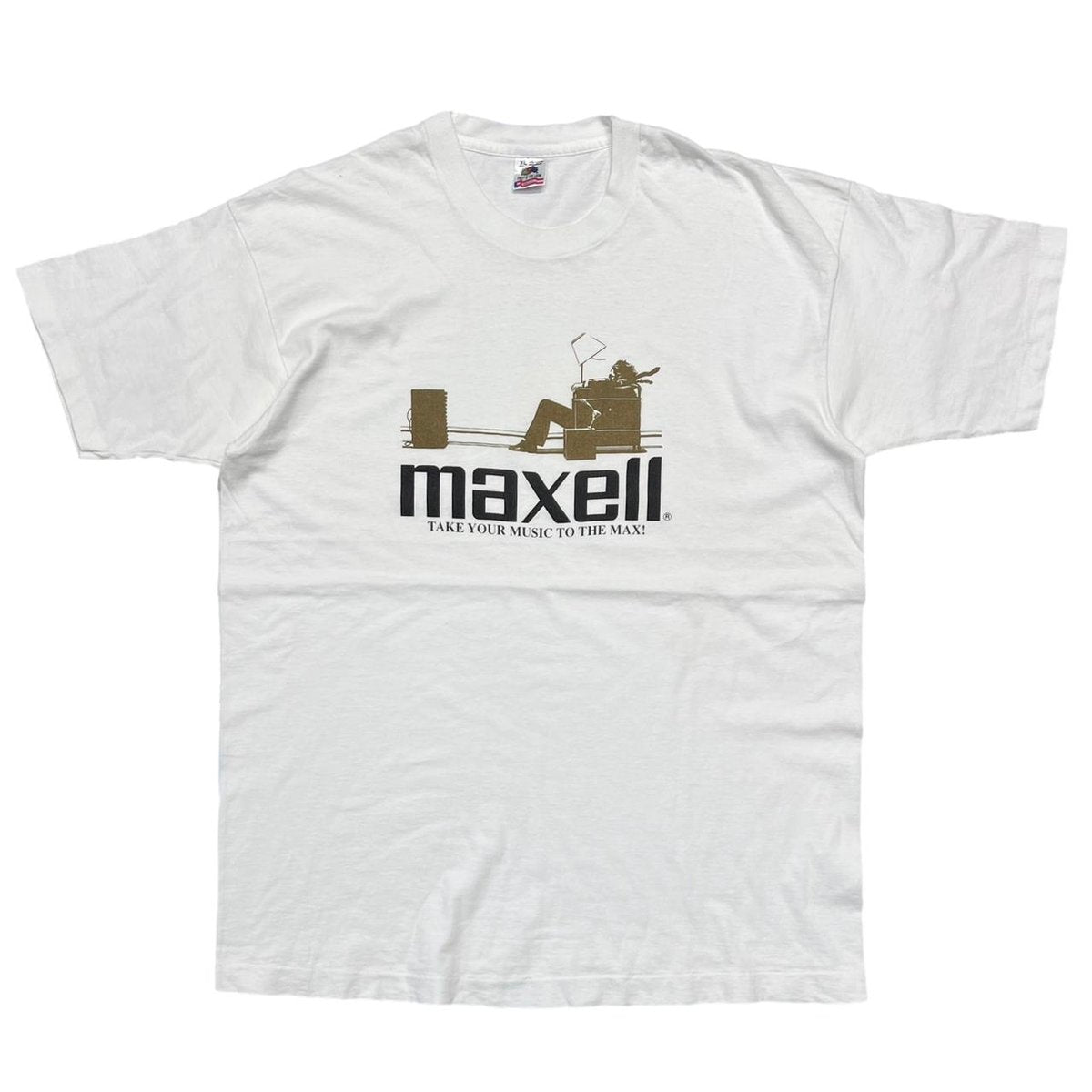 maxell GOLD LOGO TAKE YOUR MUSIC TO THE MAX ! WHITE FRUIT OF THE LOOM XL 6886