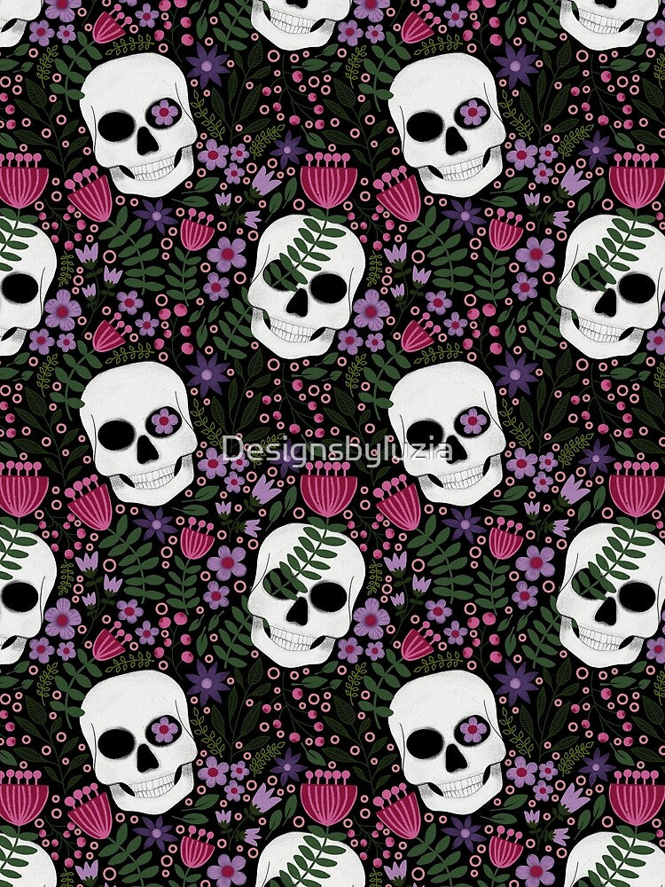 Skull black by Designsbyluzia