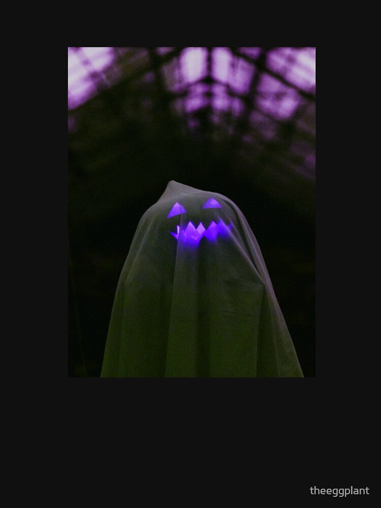 Purple Ghost by theeggplant