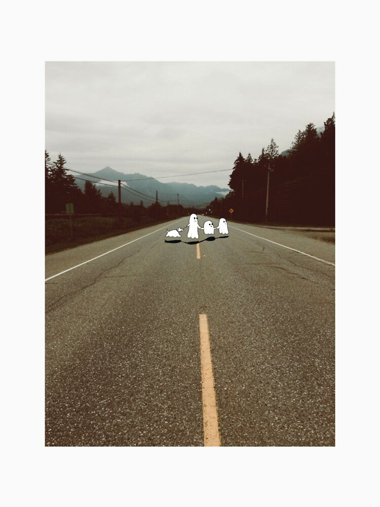 Wandering ghosts by Snvkes