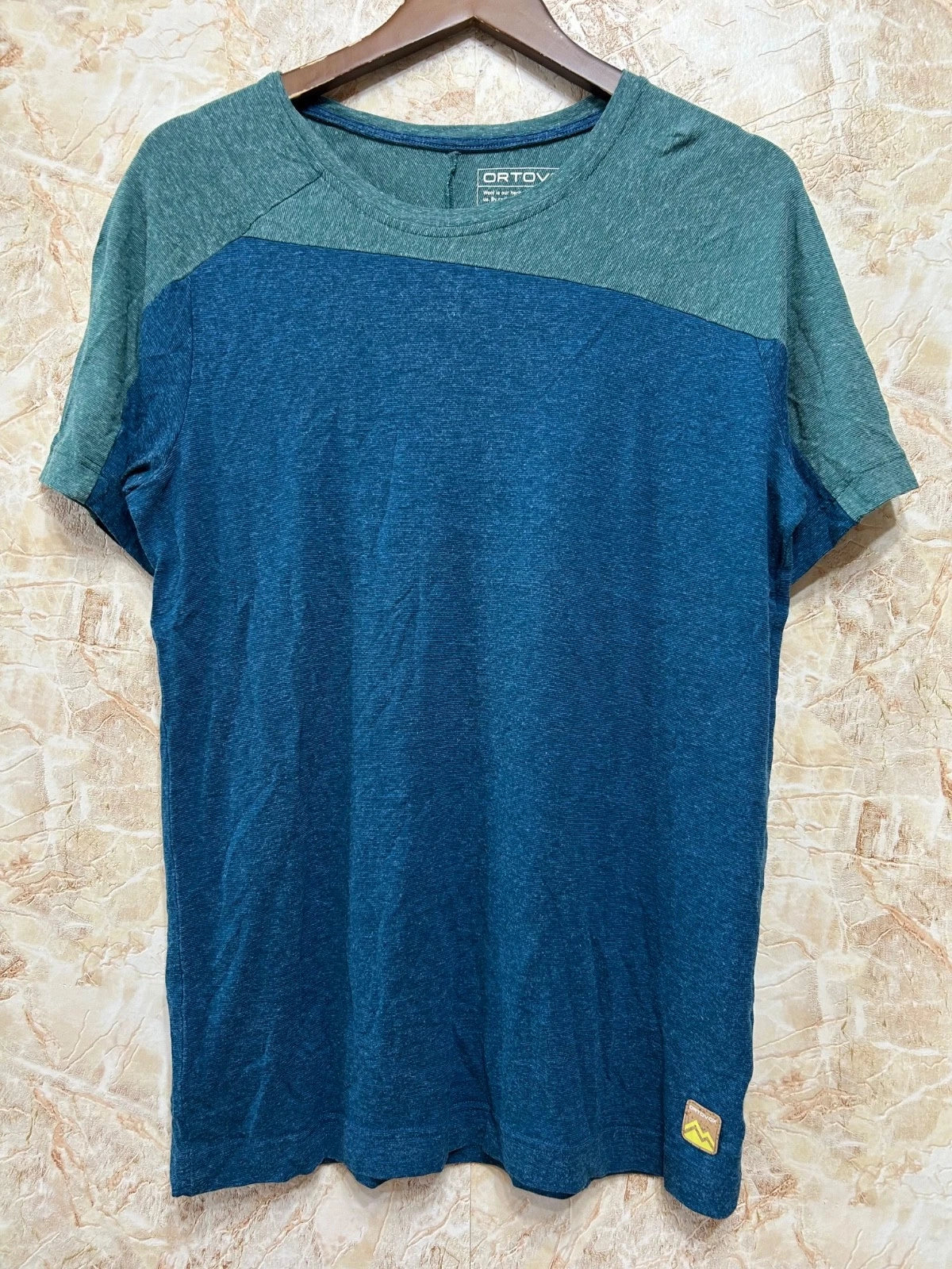 Ortovox 170 Cool Horizontal Virgin Wool Blend T-Shirt Outdoor Hiking Size M
