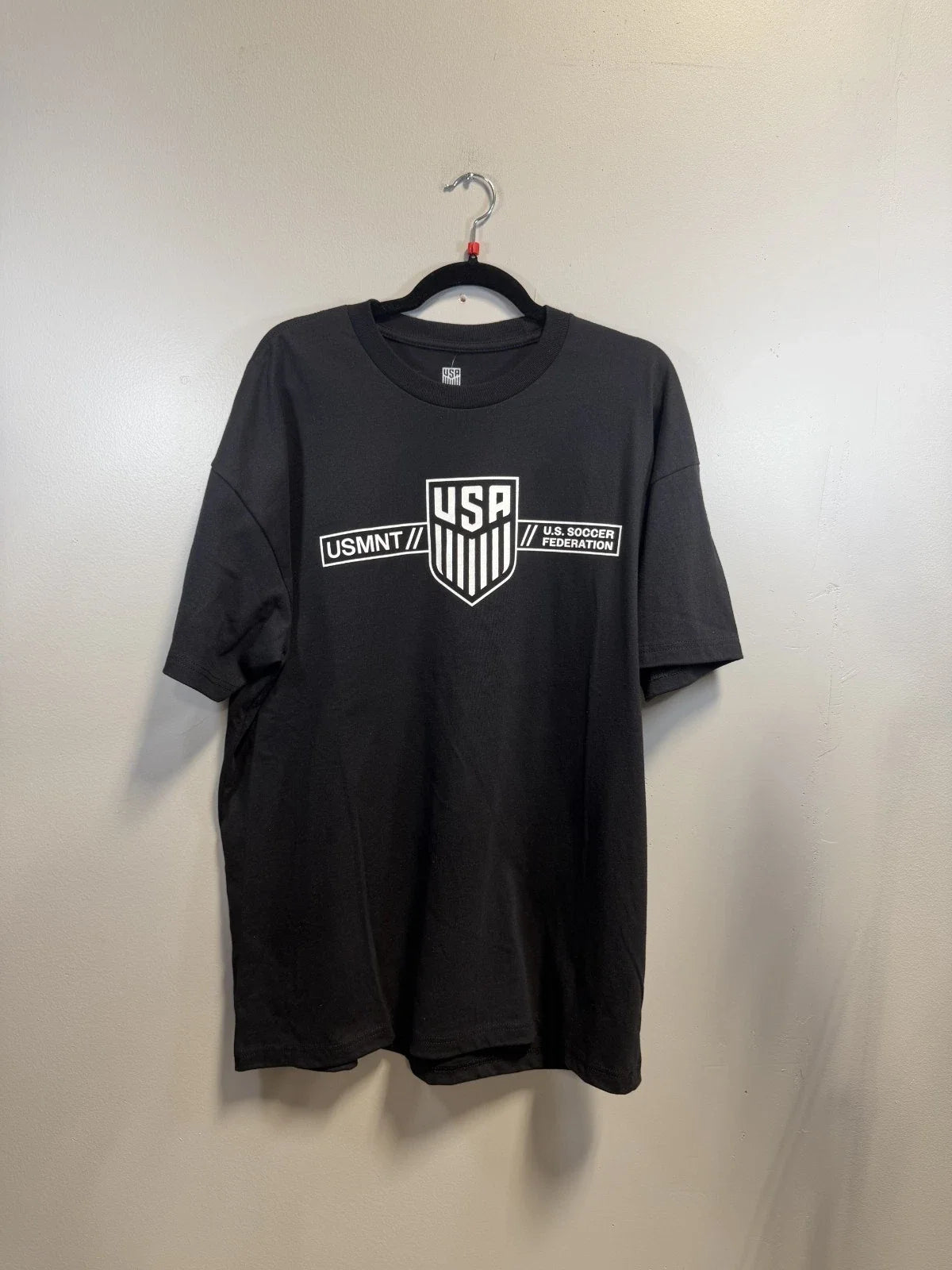 [Clothing Sample] Men's U.S. Soccer Black Size: Large Unisex