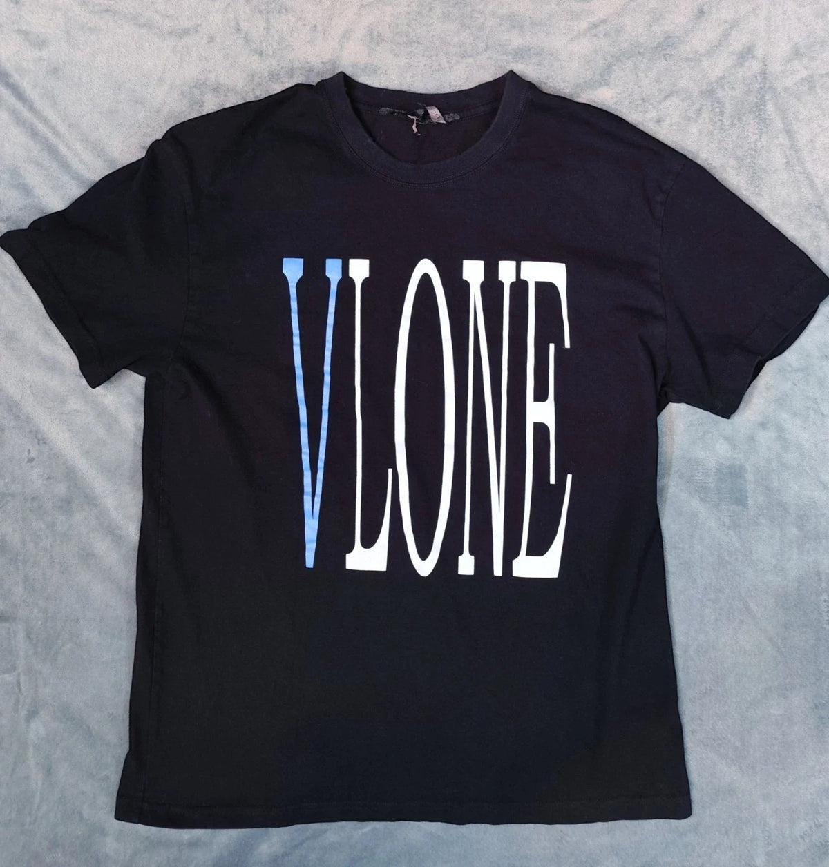 Vlone Blue Staple Big V Snake Black T Shirt Mens LARGE Streetwear Unisex