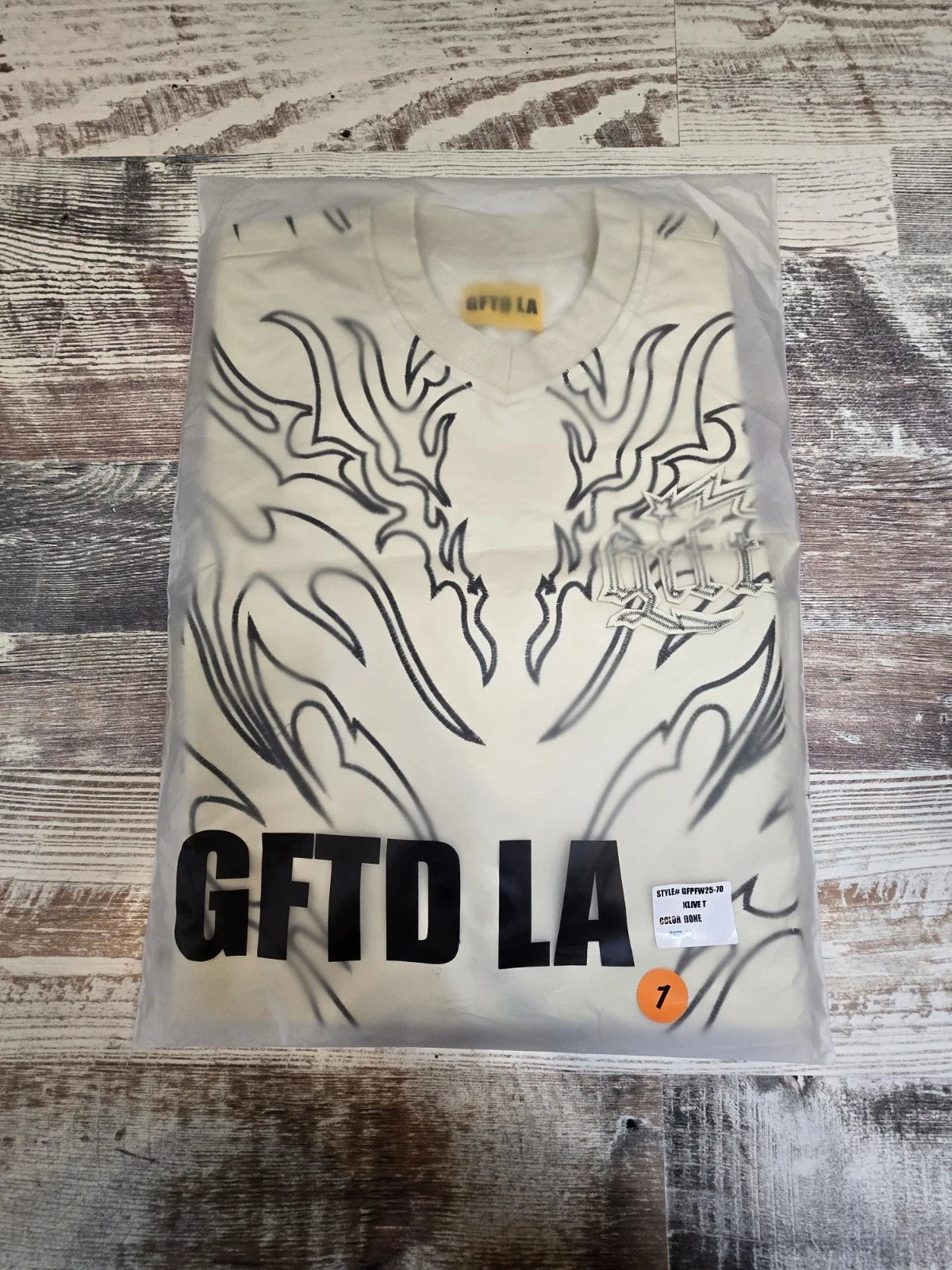 GFTD LA KLIVE T Leather Tribal Flame Graphic Tee Bone Size M Unisex