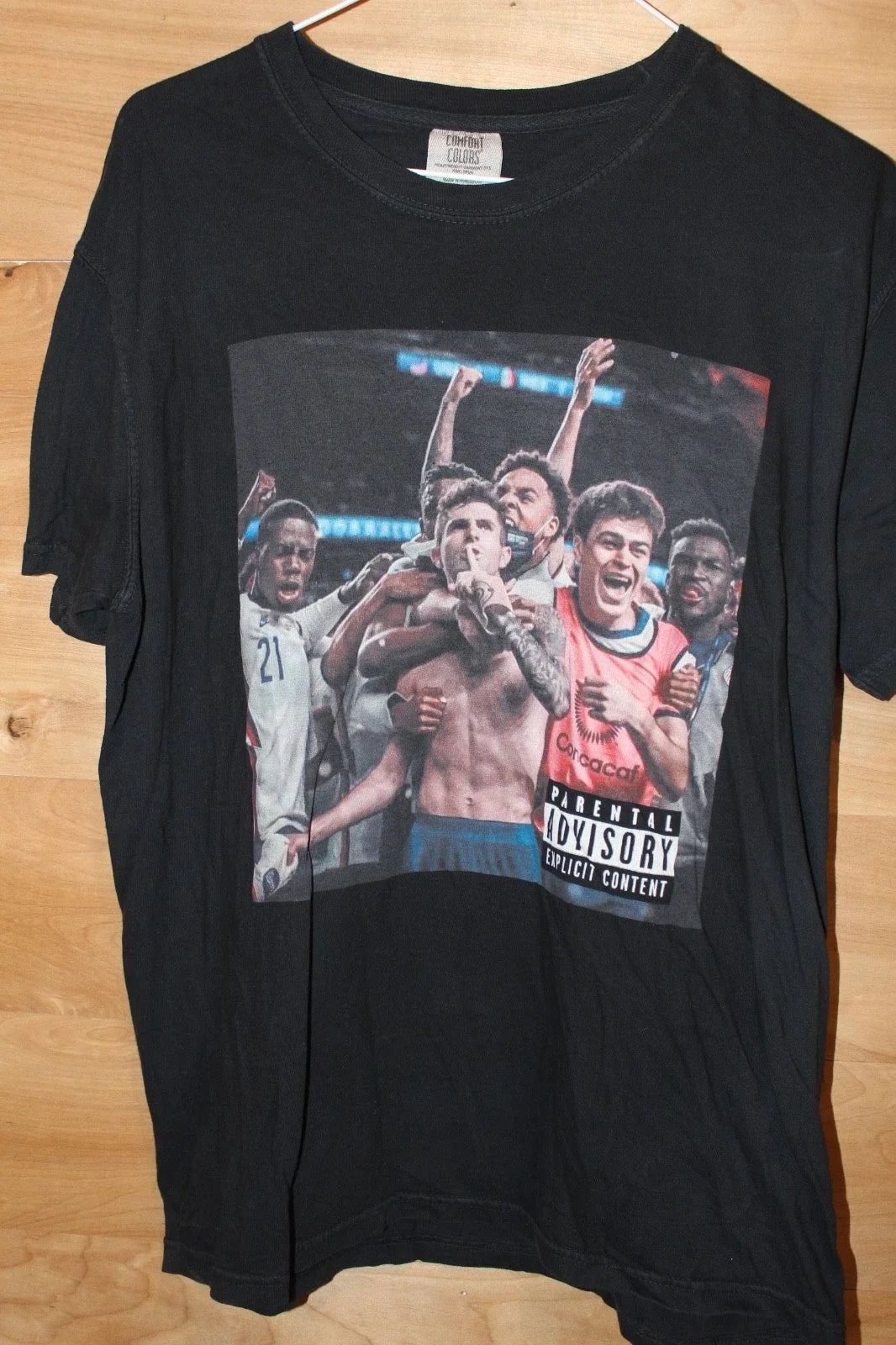 USMNT Christian Pulisic Celebration Shirt Comfort Colors Black Tee Mens M Unisex
