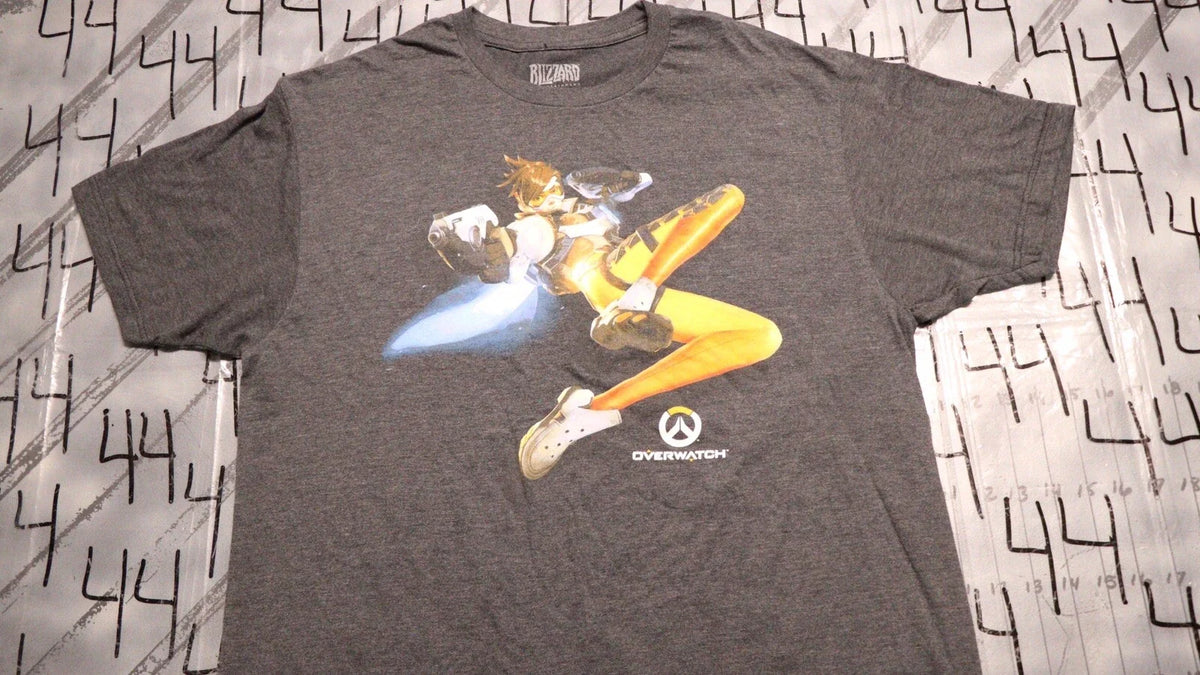 Large NWOT Over Watch blizzard Brand Shirt Unisex