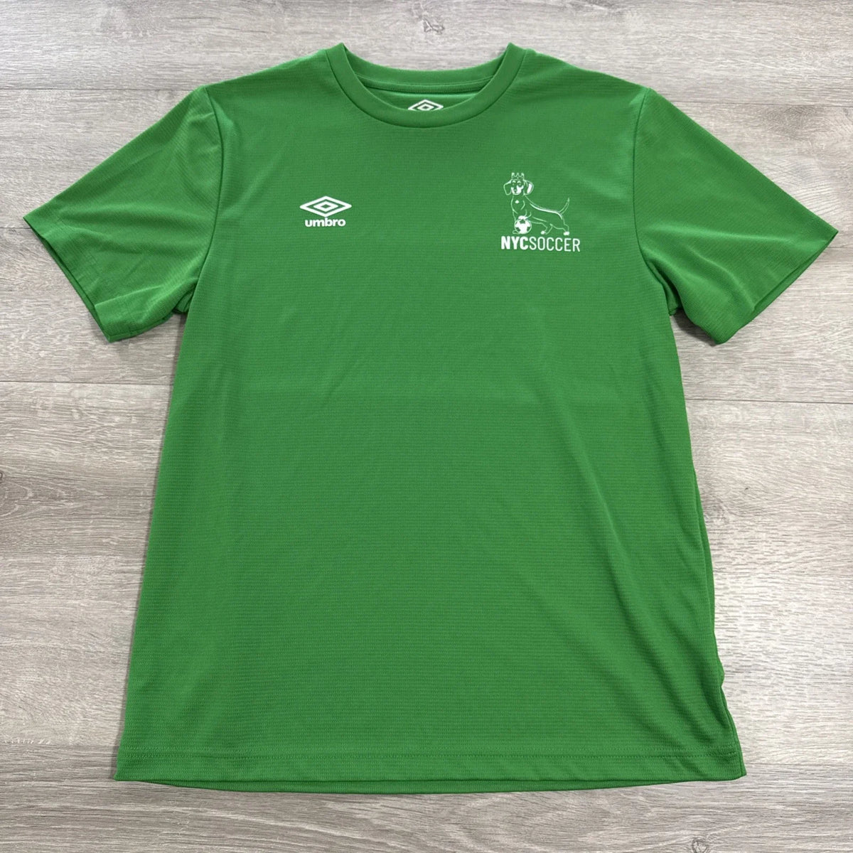 New York City Soccer Shirt Umbro Green Athletic Tee Men's Medium Unisex
