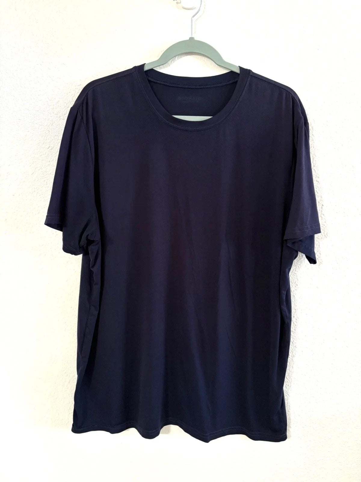 Mens Coolkeep navy size large excellent condition Unisex