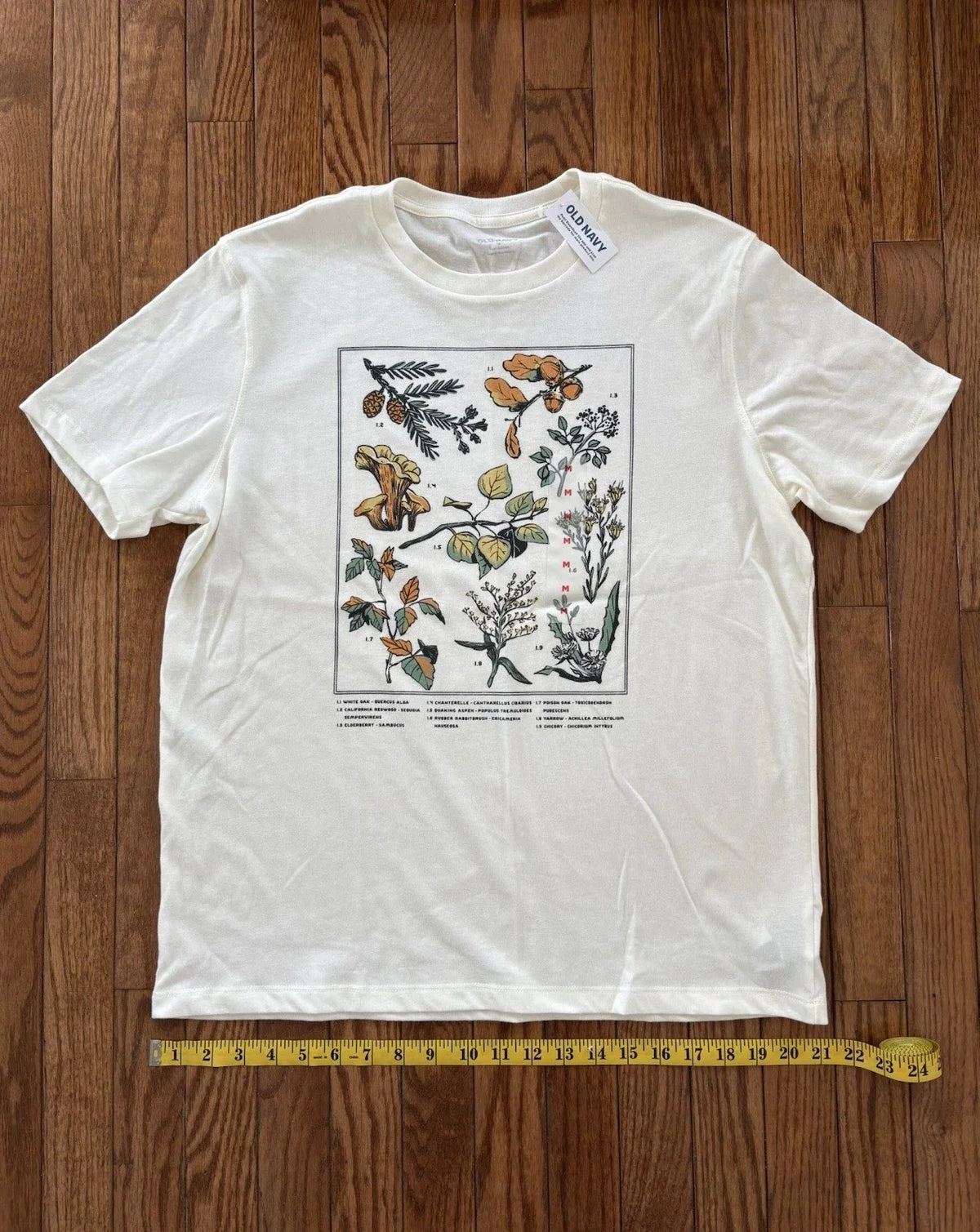 NWT Mens Medium Nature Leaves Mushroom Old Navy Soft Crewneck Graphic T Shirt Unisex