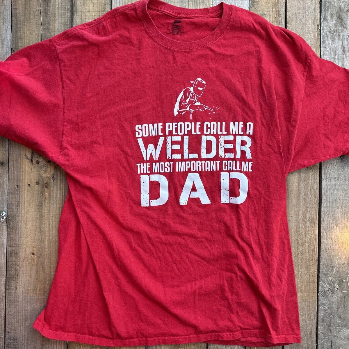 Hanes T-Shirt Men's Red 2XL Welder Dad Graphic 100% Cotton Crew Neck Tee