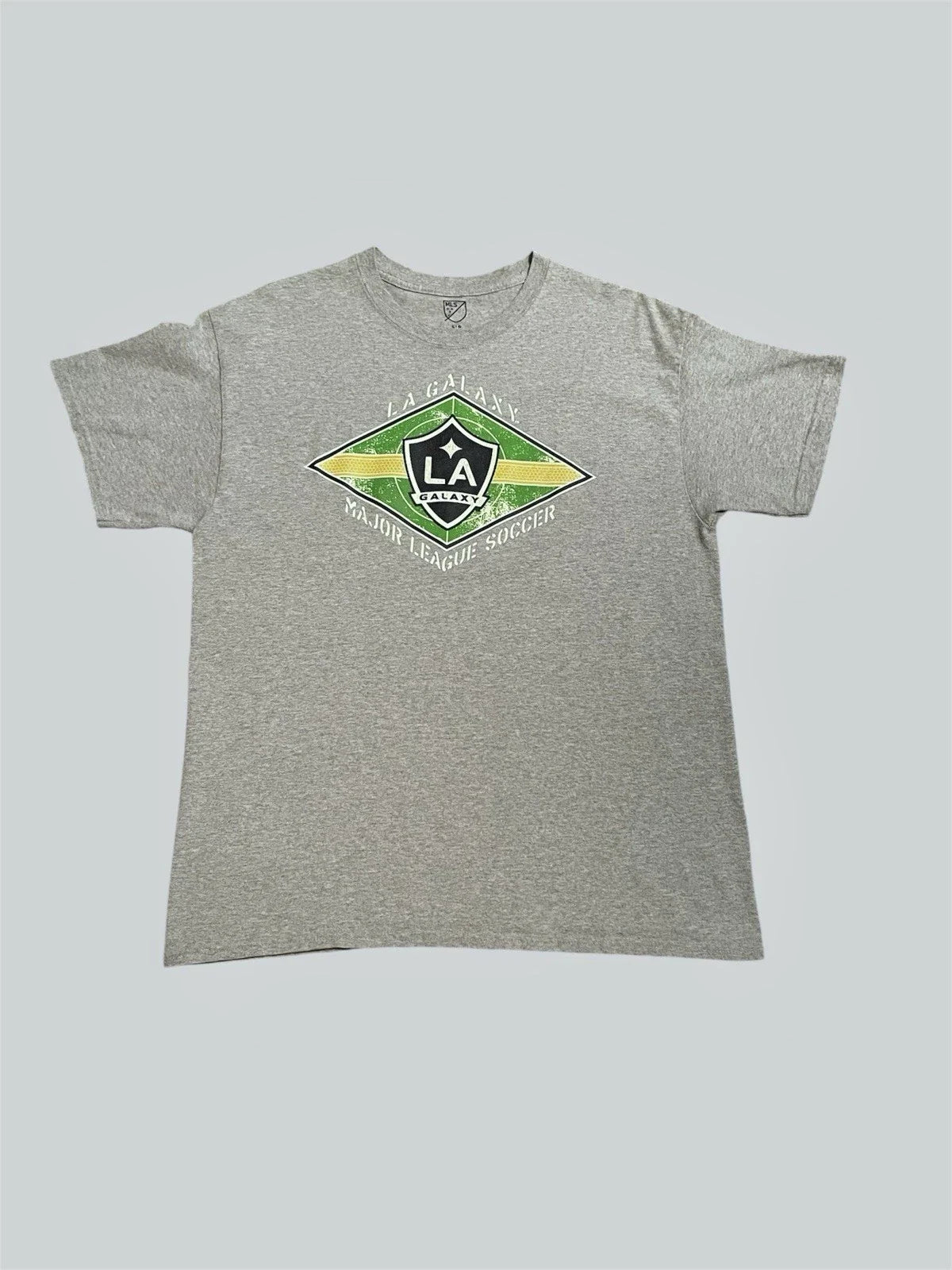 LA Galaxy MLS soccer vintage 2000’s gray graphic t shirt Size Large Unisex
