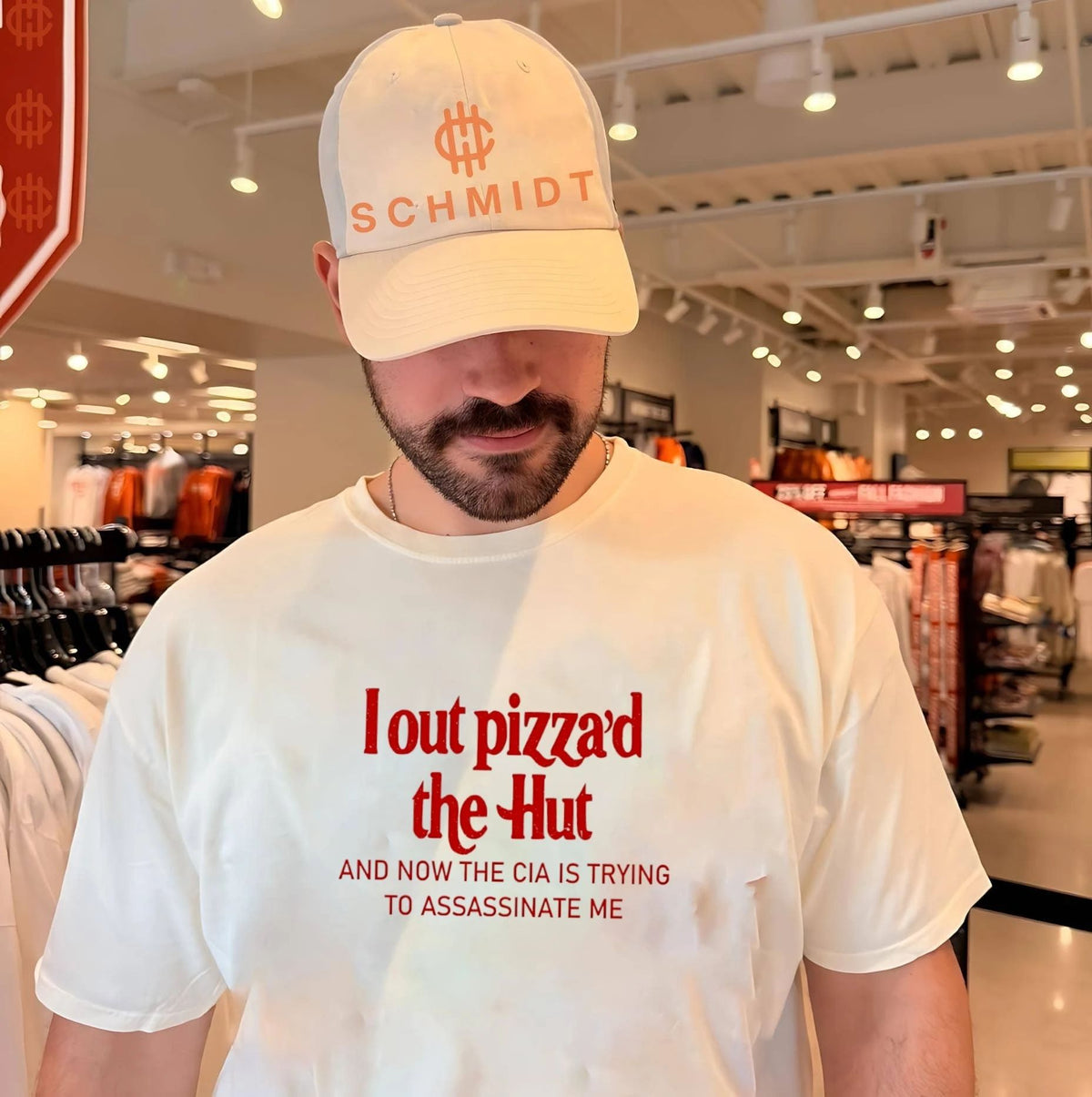 I out pizza’d the hut and now the CIA is trying to assassinate me shirt Unisex
